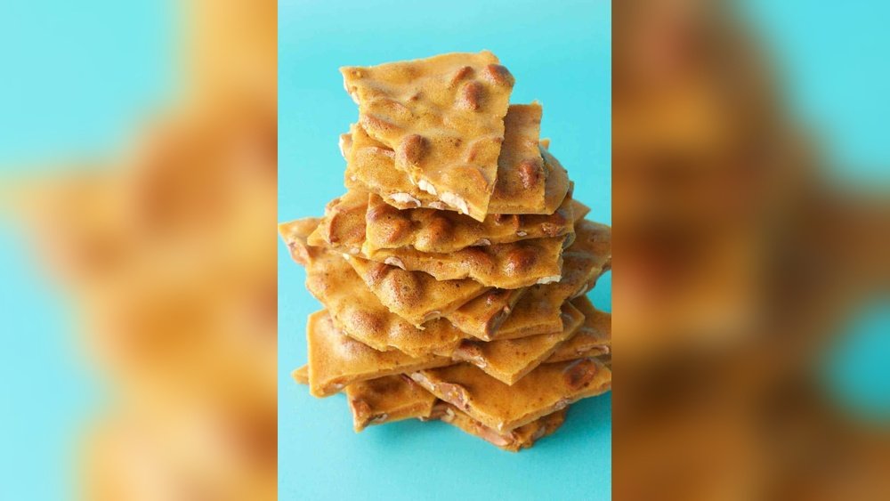 Vegan Peanut Brittle Recipe: Irresistibly Crunchy & Easy Delight