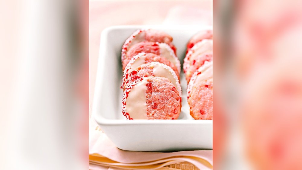 White Chocolate Cherry Shortbread Cookie Recipe: Irresistibly Delicious Delight